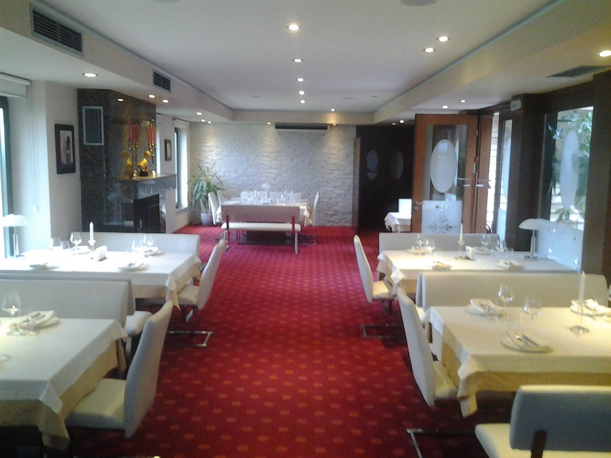 Hotel Villa Ekaterina Vakarel 외부 사진