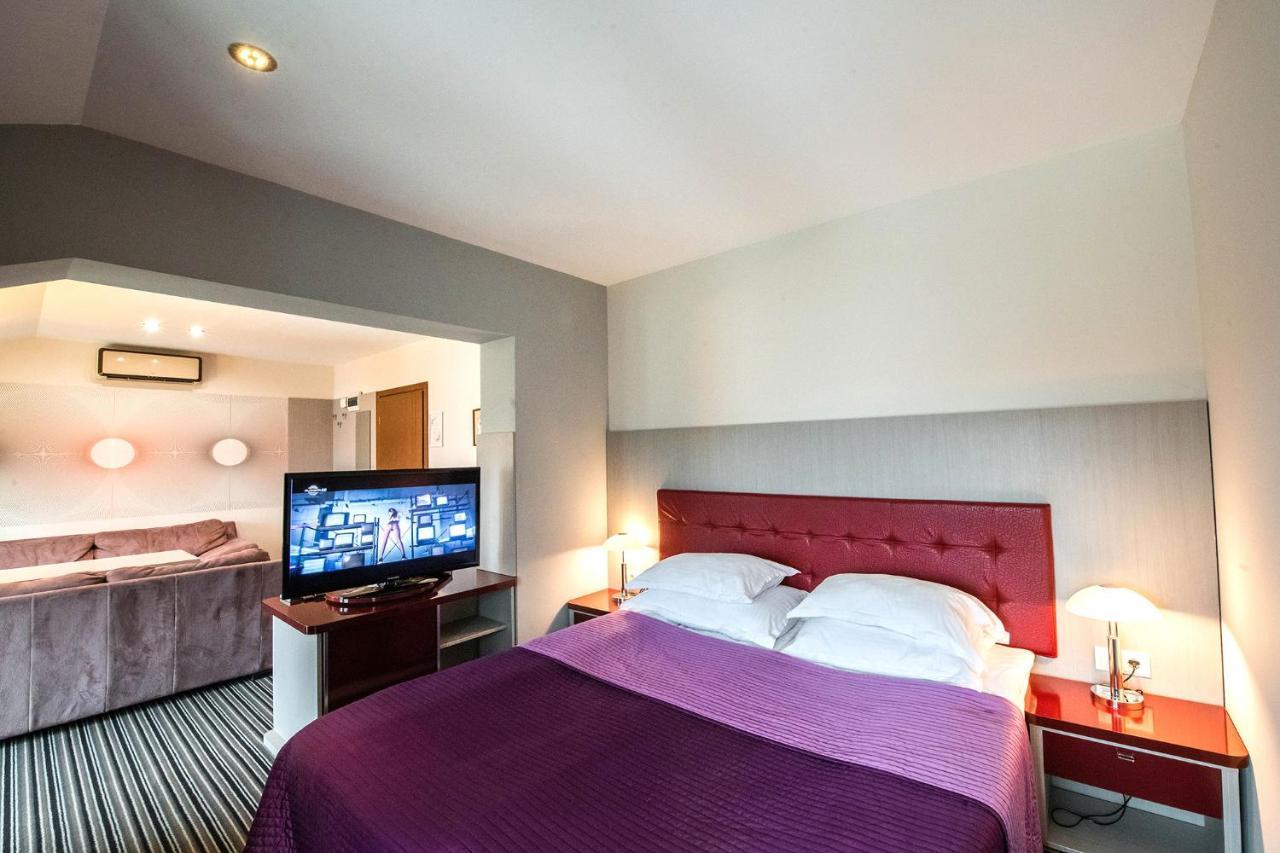 Hotel Villa Ekaterina Vakarel 외부 사진